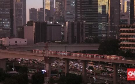 LRT Perpanjang Jam Operasional Hingga Pukul 01.33 di Malam Tahun Baru