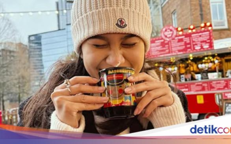 Azizah Salsha Jajan di Korea hingga Ngopi di Inggris