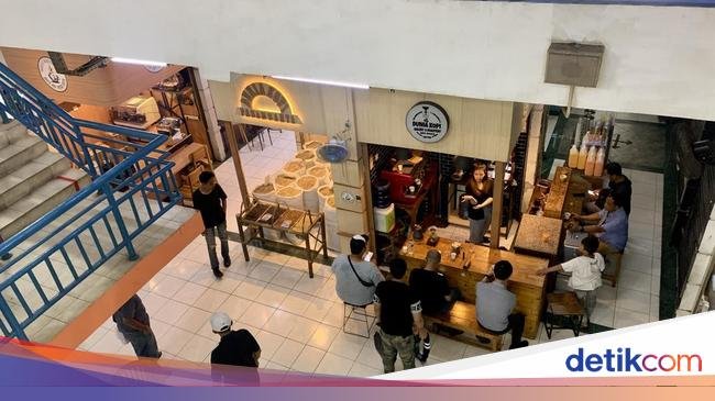 5 Kedai dan Toko Kopi di Pasar Santa Langganan Anak Jaksel