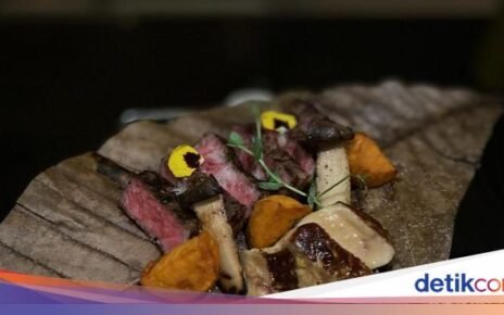 Sensasi Menikmati Tajima Beef yang Umami di Ketinggian Lantai 90