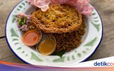 5 Tempat Makan Nasi Goreng Padang Berbumbu Rempah Untuk Hangatkan Badan