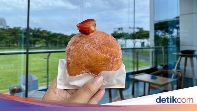 Ini Donat Kaca yang Lagi Viral, Renyah Legitnya Nagih!