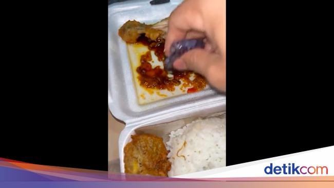 Sekte Baru! Makan Jelly Pakai Sambal Ayam Geprek