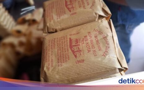 Istimewa! Kopi Tubruk di Toko Kopi Legendaris Pasar Jatinegara