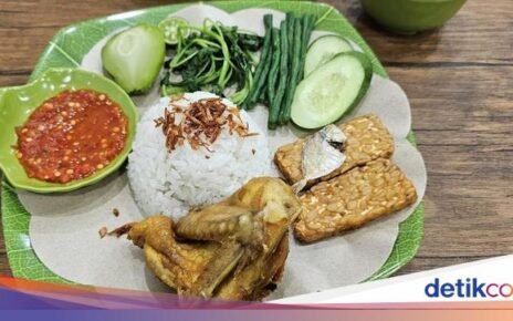 10 Nasi Tempong di Jakarta yang Sambalnya Pedas Nyengat