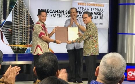 BPN Serahkan Sertifikat Hak Milik Apartemen Trans Park Cibubur