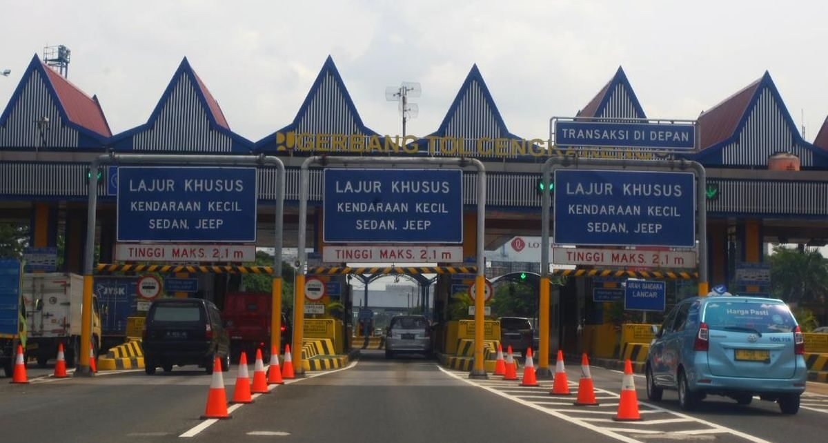 Kendaraan Menuju Bandara Soekarno-Hatta Melonjak Jelang Libur Panjang