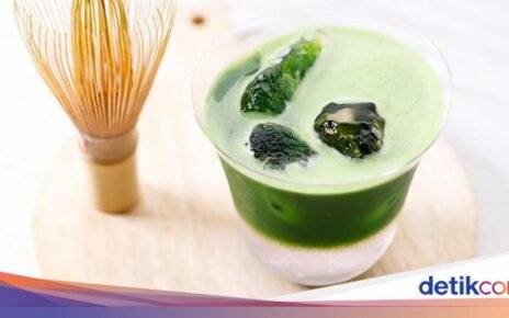 Segar! Racikan Matcha Campur Air Kelapa Buat Tambah Energi