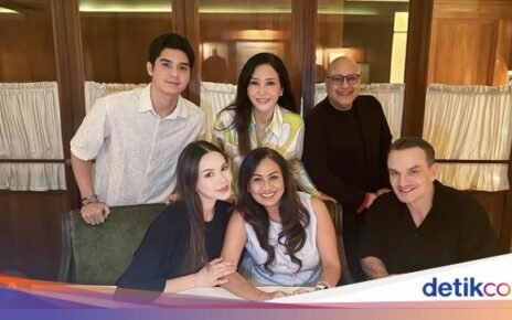 Serunya Alyssa Daguise Saat Ngopi hingga Makan di Luar Negeri