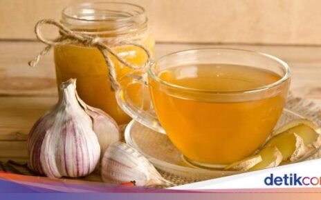 Ini 5 Manfaat dan Efek Samping Minum Teh Bawang Putih