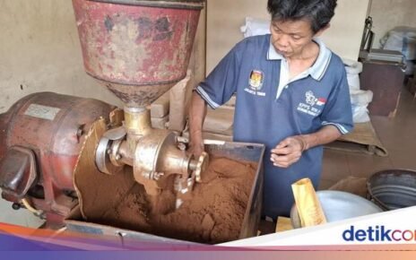 Toko Kopi Ini Jual Kopi Bubuk hingga Racikan Kopi Lokal Puluhan Tahun