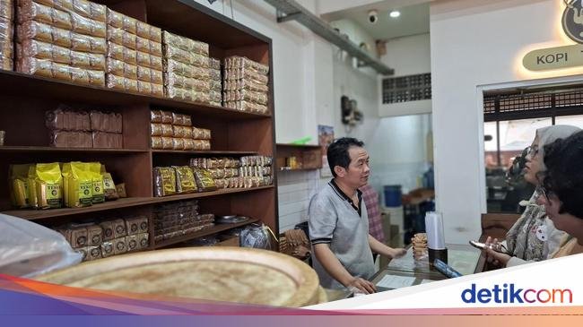 Menelusuri Sejarah Kopi di Bogor Melalui 3 Kedai Legendaris