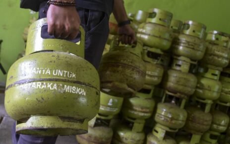 Fakta-fakta soal Kesulitan Warga RI di Sejumlah Daerah Dapat LPG 3 Kg