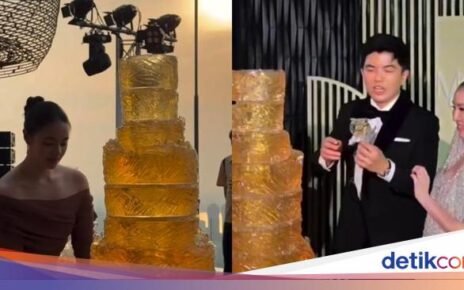 Bukan dari Bolu, Kue Pengantin Ini Terbuat dari Jelly 9 Tingkat