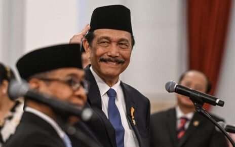 Luhut Respons Viral Ajakan Tarik Uang dari Bank BUMN Imbas Danantara