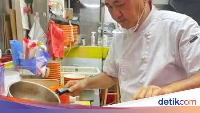 Beli Bubur Ikan untuk Ibunya, Wanita Ini Malah Diberi Gratis