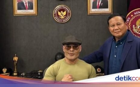 Deddy Corbuzier Kini Bisnis Kuliner Nasi Padang dan Bakery