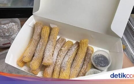 Renyah Manis! 20 Churros Kaki Lima Rp 10.000an Ada di Sini!