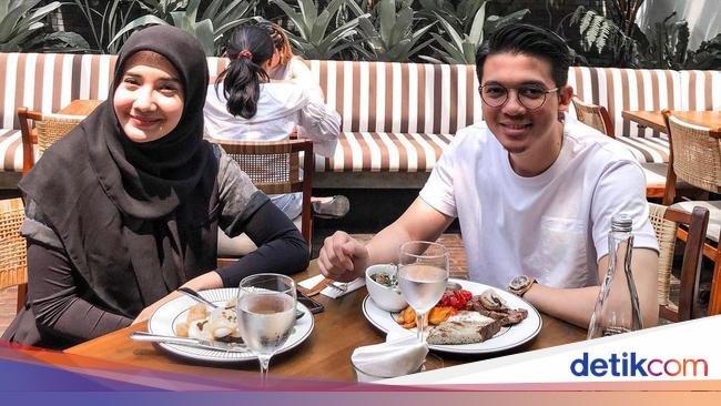 Keseruan Zaskia Sungkar Kulineran Bareng Lesti dan Raffi Ahmad