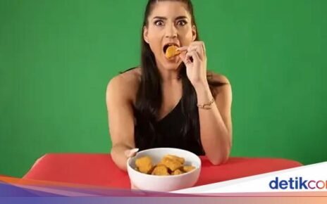 Keren! 5 Orang Ini Habiskan Ratusan Porsi Makanan Dalam Hitungan Menit