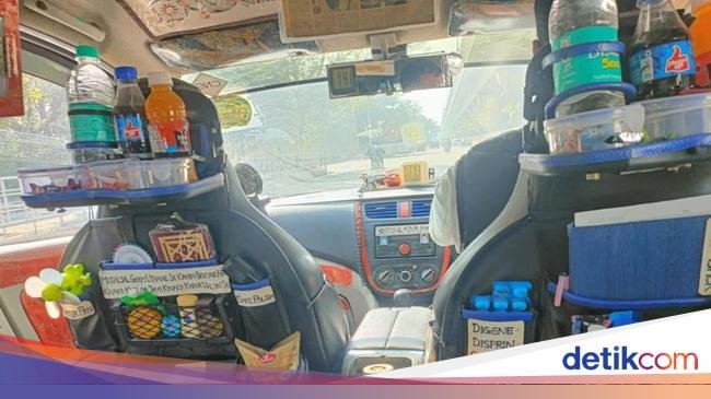 Keren! Supir Taksi Ini Sediakan Camilan dan WiFi Gratis Untuk Penumpang