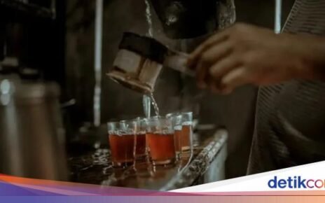 Modal Rp 93 Ribu, Pria Ini Sekarang Sukses Jadi Pemilik Kedai Teh