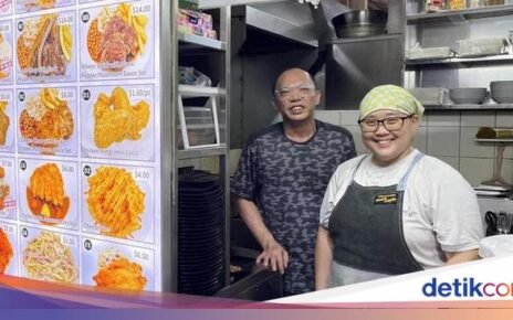 Mantan Chef Hotel Ini Pilih Jadi Penjual Makanan di Foodcourt