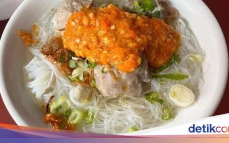 Warung Bakso Terkenal di Jakarta Ini Larang Pengunjung Lap Meja Pakai Tisu