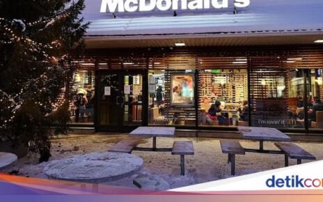 Keren! Di Gerai McDonald's Paling Utara Dunia, Bisa Lihat Aurora!