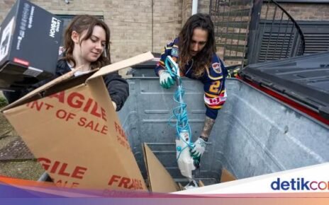 Mengais Makanan di Tempat Sampah, Pasangan Ini Hemat Rp 180 Juta