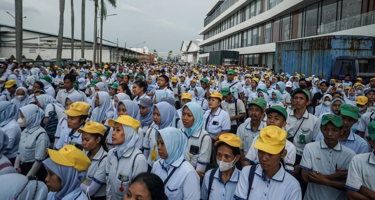 Temui Karyawan, Bos Sritex Nangis Sampaikan Salam Perpisahan