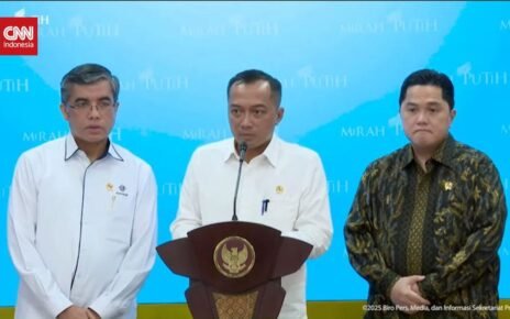 Mensesneg Sebut 8.000 Karyawan Sritex Akan Kembali Bekerja