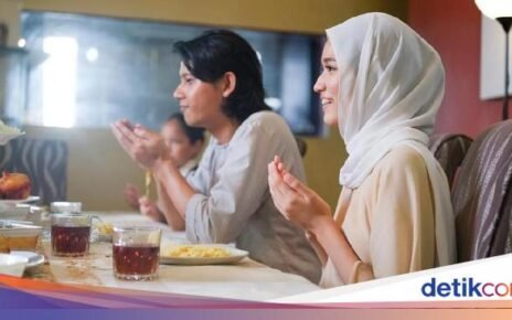 Tak Asal Makan dan Minum, Ini 5 Cara Buka Puasa Sesuai Sunnah