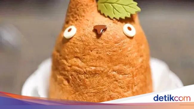 Gemas! Bakery Ini Jual Kue Bentuk Totoro dengan Isian Krim