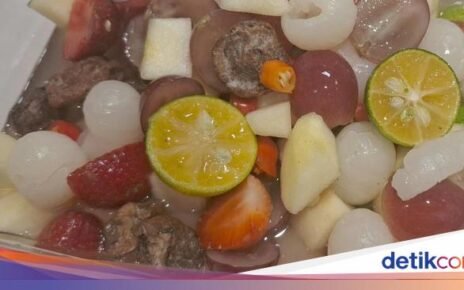 Resep Asinan Buah Praktis, Asam Pedas Menyegarkan