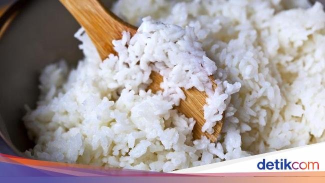 Apa Benar Masak Nasi Campur Minyak Kelapa Bikin Kalorinya Berkurang 60%?